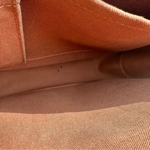 Louis Vuitton Monogram Bosphore Messenger PM - Picture 10 of 13